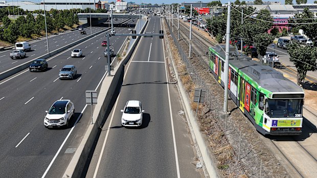 The tram runs alongside the Tullamarine Freeway