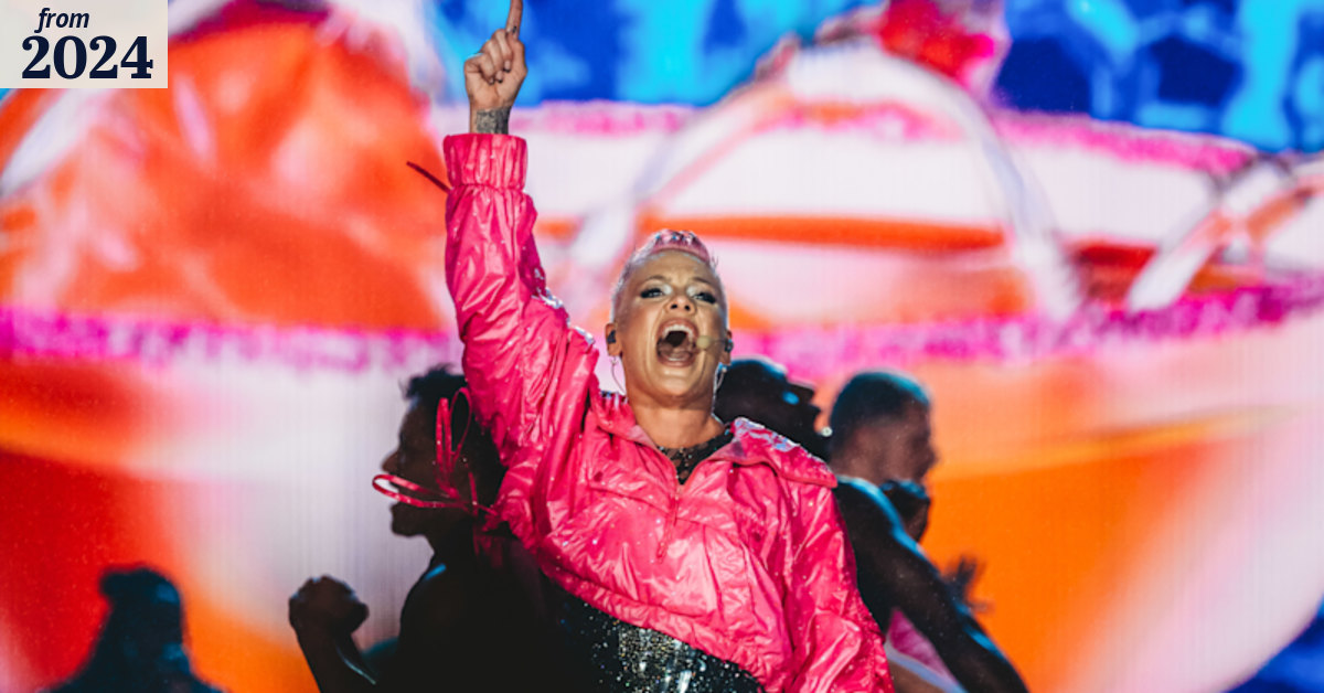Pink review, Sydney