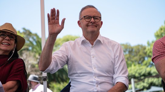 Anthony Albanese and Linda Burney, left, at the Inner West BBQ for the Voice to parliament at Petersham Park.