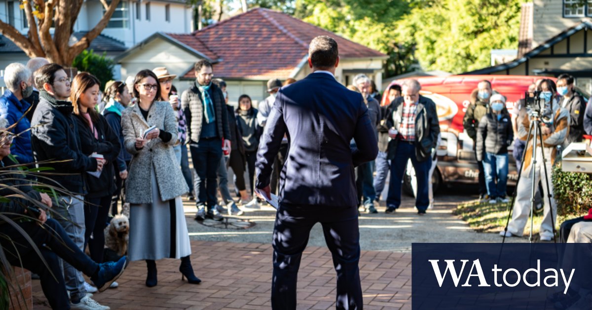 Australia property: How to compete at auction for a property, even when your rival is cashed up - Vimarsana News