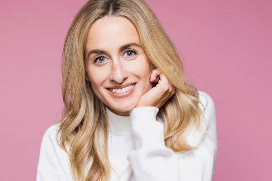 With her easy-to-understand explanations and visually appealing videos, Dr Julie Smith has become one of the most popular therapists on social media.