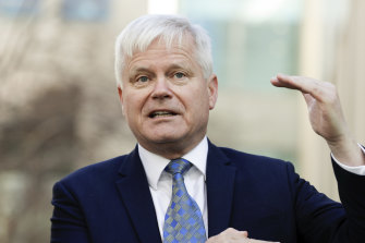 Deloitte Access Economics director Chris Richardson is predicting a deficit of at least $198.5 billion, but maintains the budget will recover from the recession.