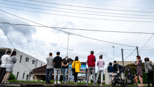 More first-home buyers, regional Australians and single parents will be able to buy a home with a small deposit. 