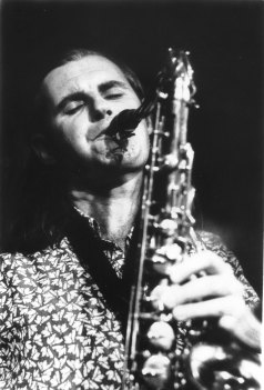 Mark Simmonds saxophonist 