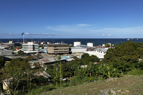 Honiara, Solomon Adaları üzerinden bir görünüm.