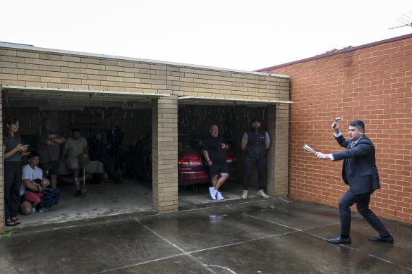 40 Deakin St, Essendon sold to a developer for $1,565,000 at auction on Saturday.