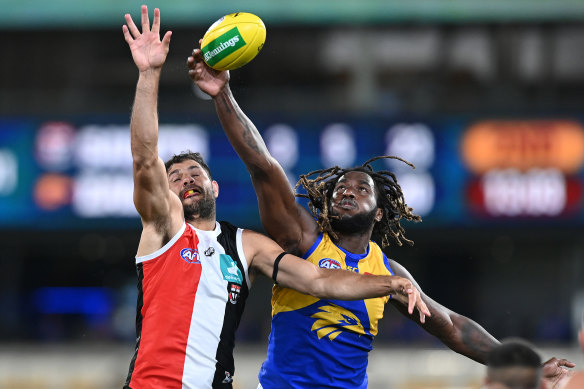 Paddy Ryder and Nic Naitanui do battle in the ruck.