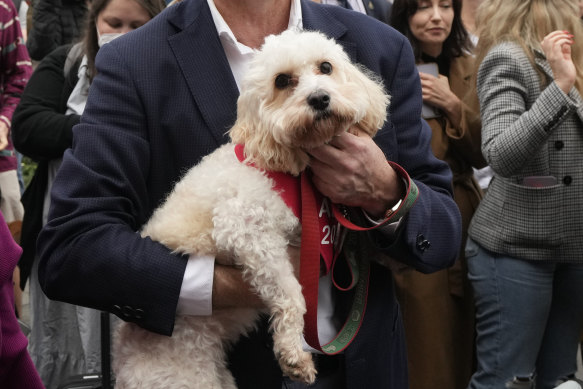 Keeping the Boss on a tight leash … that’s me, Toto Albanese, with the prime minister. 