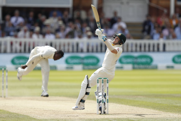 Steve Smith hooks Jofra Archer at Lord’s in 2019. 