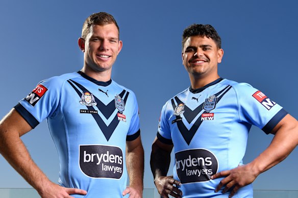 Tom Trbojevic e Latrell Mitchell durante a série original em 2021.