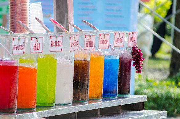 Hold the ice if you can when buying drinks from streetside stalls.
