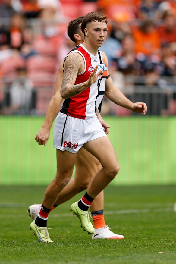 Collard on the field for the Saints.