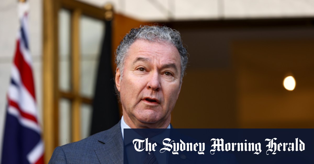 Board under fire as nine schools taught wrong history topic