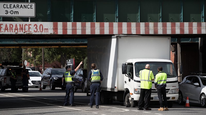 Speed limit cut to foil Melbourne’s truck-eating bridge