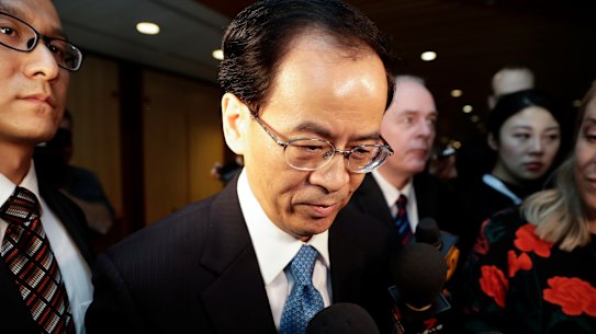 China says Pacific debt claims 'ridiculous' after Julie Bishop raises concerns