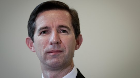 ACT push sees MySchool under review but NAPLAN test escapes scrutiny