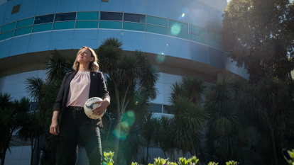 ‘A start, not a finish’: Netball great Sharelle McMahon to be immortalised with statue