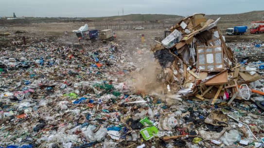 Waste giant Cleanaway wants to expand its licence to start processing asbestos at its Ravenhall tip.