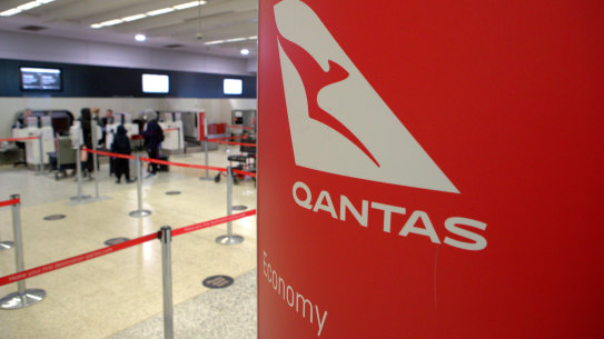 Qantas says a cabin crew member who operated a repatriation flight from Paris last week and then flew from Darwin back to Sydney on Friday has tested positive for COVID-19.