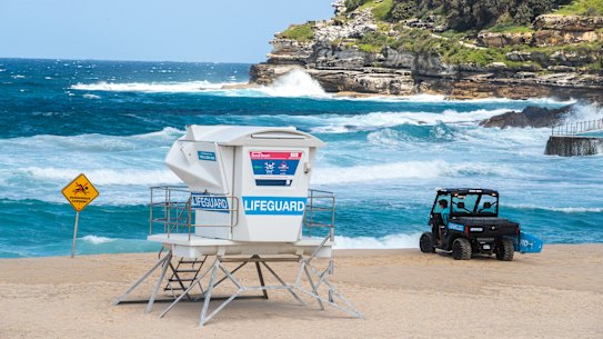 A pay dispute between Waverley Council and its beach lifeguards has escalated, with the United Services Union claiming lifeguards are “undervalued”.
