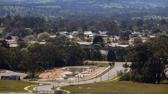
Victoria’s acting Chief Health Officer has ordered the City of Latrobe into a seven-day lockdown from 11.59pm tonight after active COVID cases in the area climbed to 18.