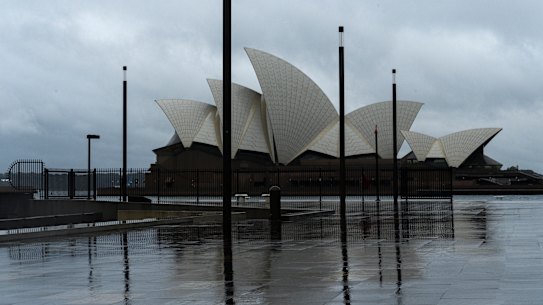 Showers are predicted this week ahead of clearer weather on the weekend. 