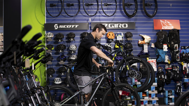99 bikes service store