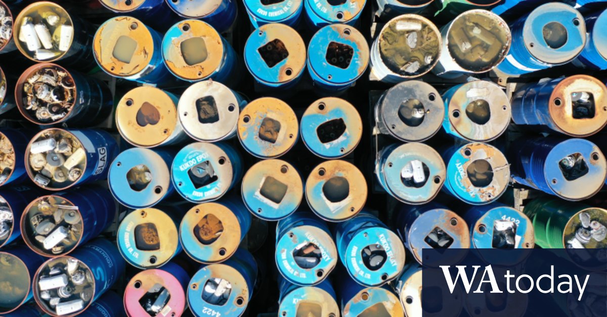 Hazardous Waste Dumped Near A Highway In Eastern Melbourne Sydney News Today