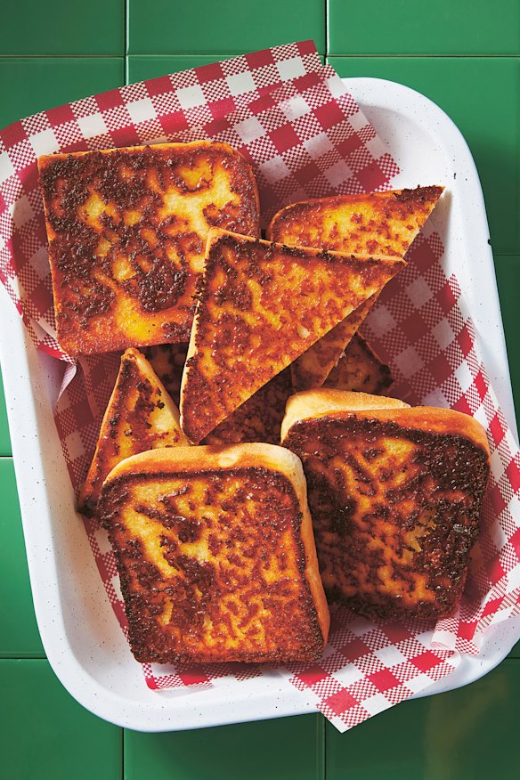 This Sizzler-inspired cheese toast is soft on one side and crisp on the other. 