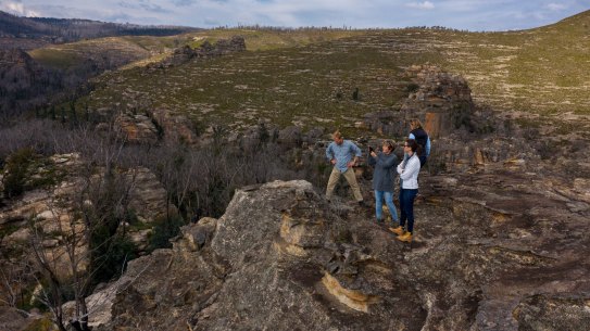 A delegation of NSW politicians visited the sandstone pagodas of the “Lost City” which are being threatened by a coal mine extension.
Photo Nick Moir 29 April 2021