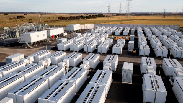 Power giant AGL to build mega battery at former coal station