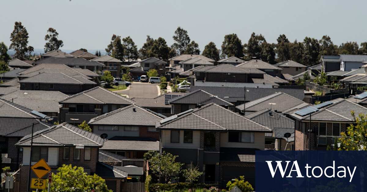 Perth council's black roof ban a start, but it won't win battle against climate change: architect - Vimarsana News