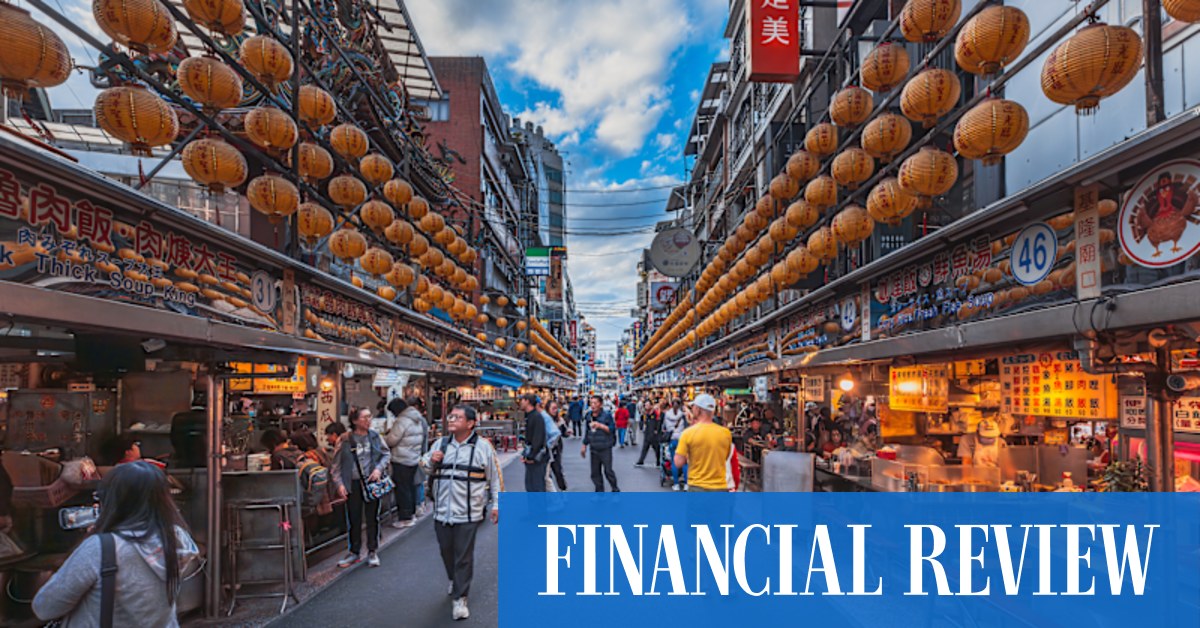 Global funds chase Asian stocks amid currency surge