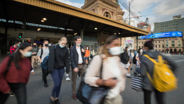 Workers returning to the Melbourne CBD on Monday morning, as offices are allowed to ramp up worker numbers to 75 per cent of capacity. 