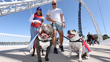Fans arrive for the 2021 AFL Grand Final .