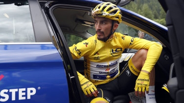 Tour De France 2019 Alaphilippe Loses Tour De France Yellow Jersey As Hailstorm Halts The Race
