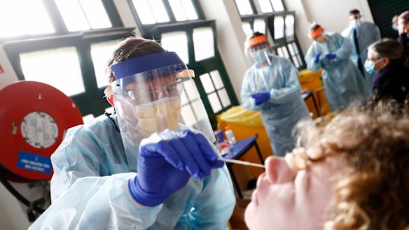 Data shows young and healthy people are still suffering the effects of a COVID-19 infection months after beating the disease.