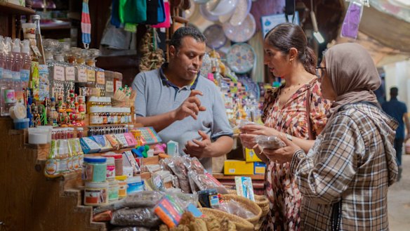 Marketing in the medina.