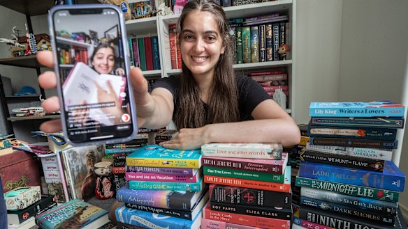 Claudia Scalzi, 24, had all but stopped reading before she found other readers on ‘BookTok’. Now she reads 10 books a month.