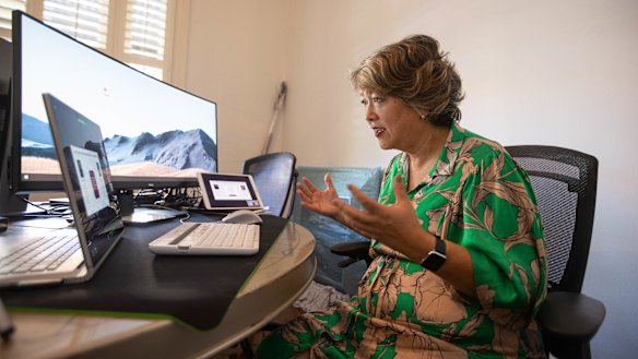 Futureye’s Katherine Teh delivers a demonstration empathy training workshop to federal politicians.