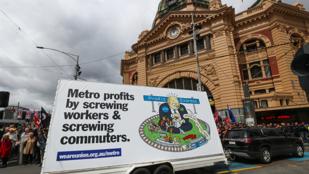 RTBU launches Anti-Metro campaign during a bitter pay dispute.