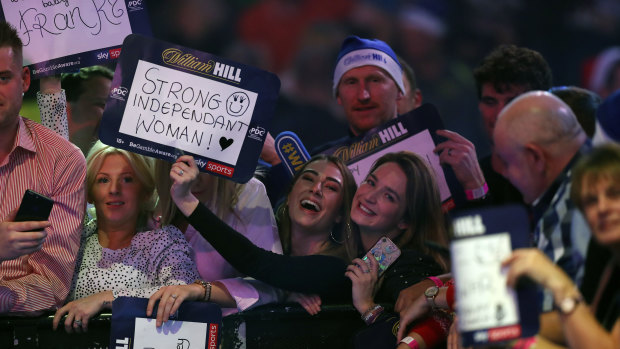 A partisan crowd threw their support behind the 'Queen of the Palace'.