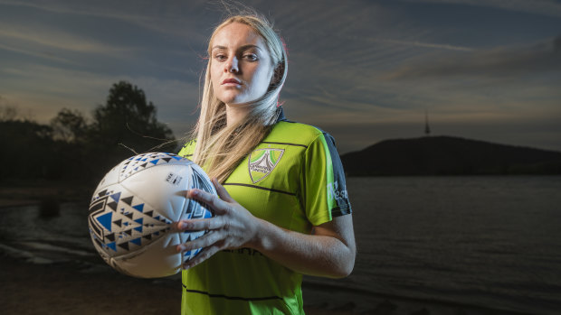Ellie Carpenter says working with Heather Garriock was a huge factor in her decision to return to Canberra United.