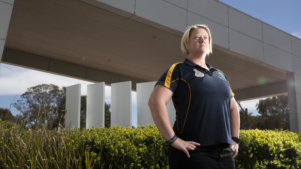 Brigid Baker will take on the role of Australian athletics captain while also competing in powerlifting at the Invictus Games.