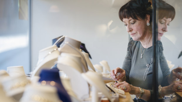 Briolette owner Diana Thompson is closing her long-standing Manuka jewellery shop.