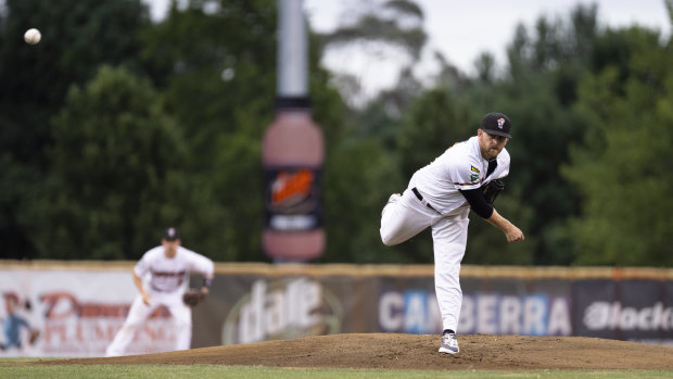 Cavalry starting pitcher Steven Chambers recovered after a slow start.