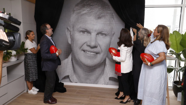 Both state and federal politicians joined the Frawley family and members of the wider football fraternity at the unveiling of the centre named in Danny Frawley’s honour.