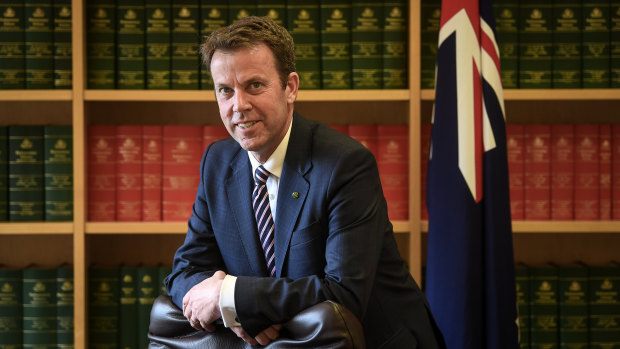 Education Minister Dan Tehan has raised concerns about the English language standards of international students. 
