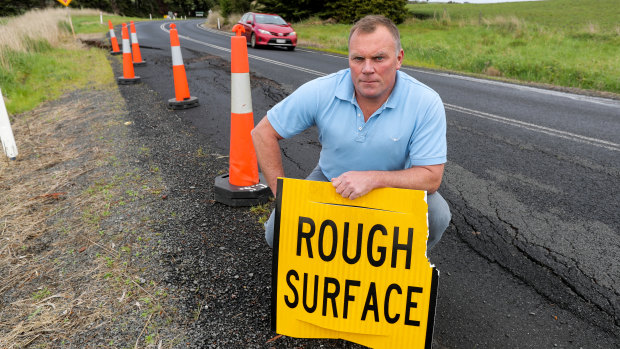  Corangamite Shire councillor Simon Illingworth is concerned about the Great Ocean Road and other loop roads near the popular tourist attraction. 