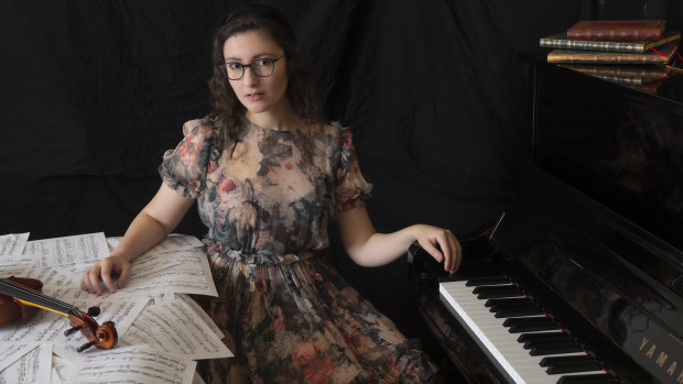 Elizabeth Younan is the first Australian woman to be selected for the most selective music program in the US. 